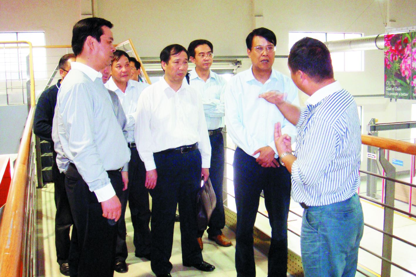 江国梁局长到欧琳厨具公司调研领导重视.